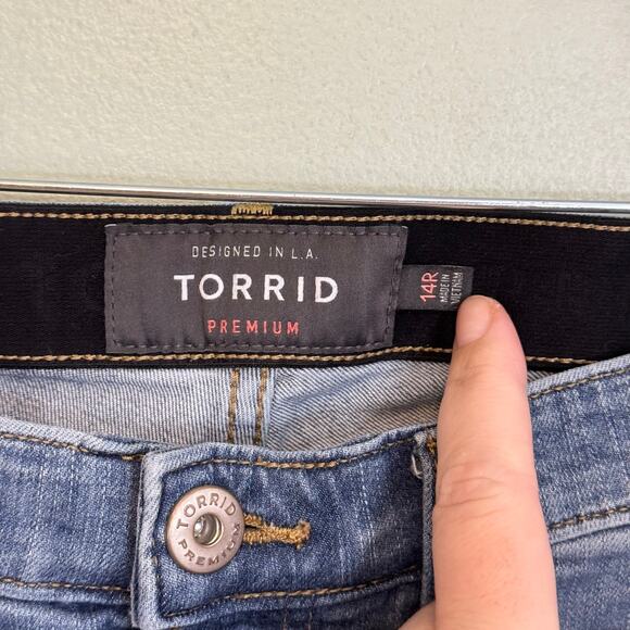 Torrid Sky High Skinny Jeans Womens 14R Blue Denim Button Fly Slim Fit Stretch - Picture 6 of 8